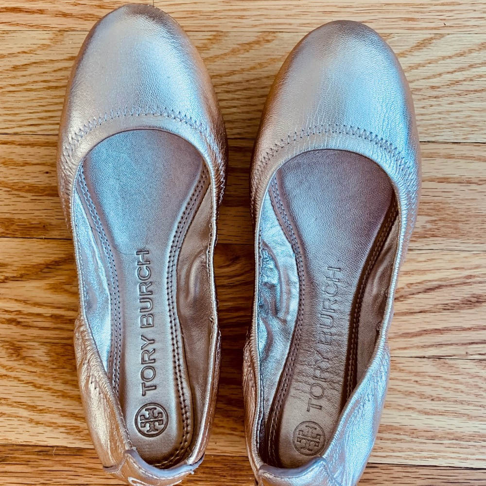 *NWT* Tory Burch Eddie Ballet Flats - Rose Gold, Size 5, New with Box!